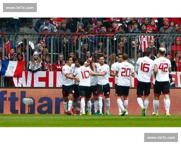 拜仁对决国安引爆国际足球热潮焦点之战全景前瞻阵容解析与战术看点